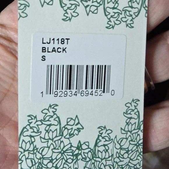 Hyacinth House Black Keyhole Becket Puff Sleeve Blouse Size Small - Picture 3 of 8